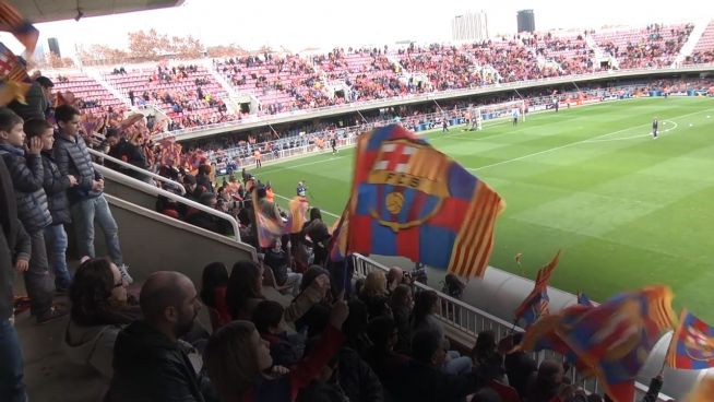 Spott trotz Niederlage: Chelsea-Fans verhöhnen Barca